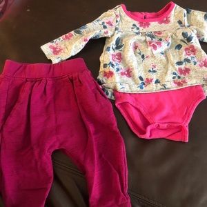Tea Collection baby girl outfit size 3-6 months